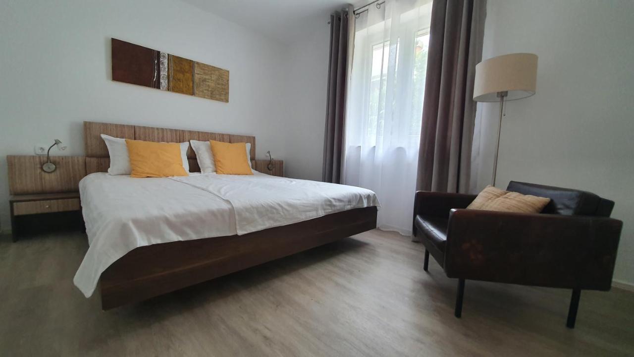 Divine View Apartma Njivice Bagian luar foto
